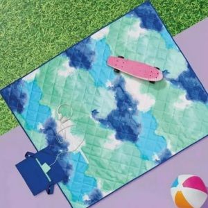 Sun Squad Velcro Foldable Picnic Beach Blanket NEW